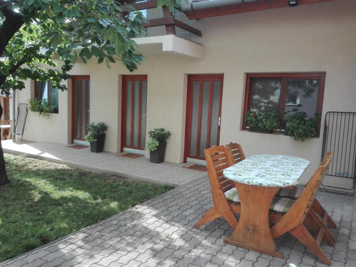 Markal Apartman Heviz Exterior photo