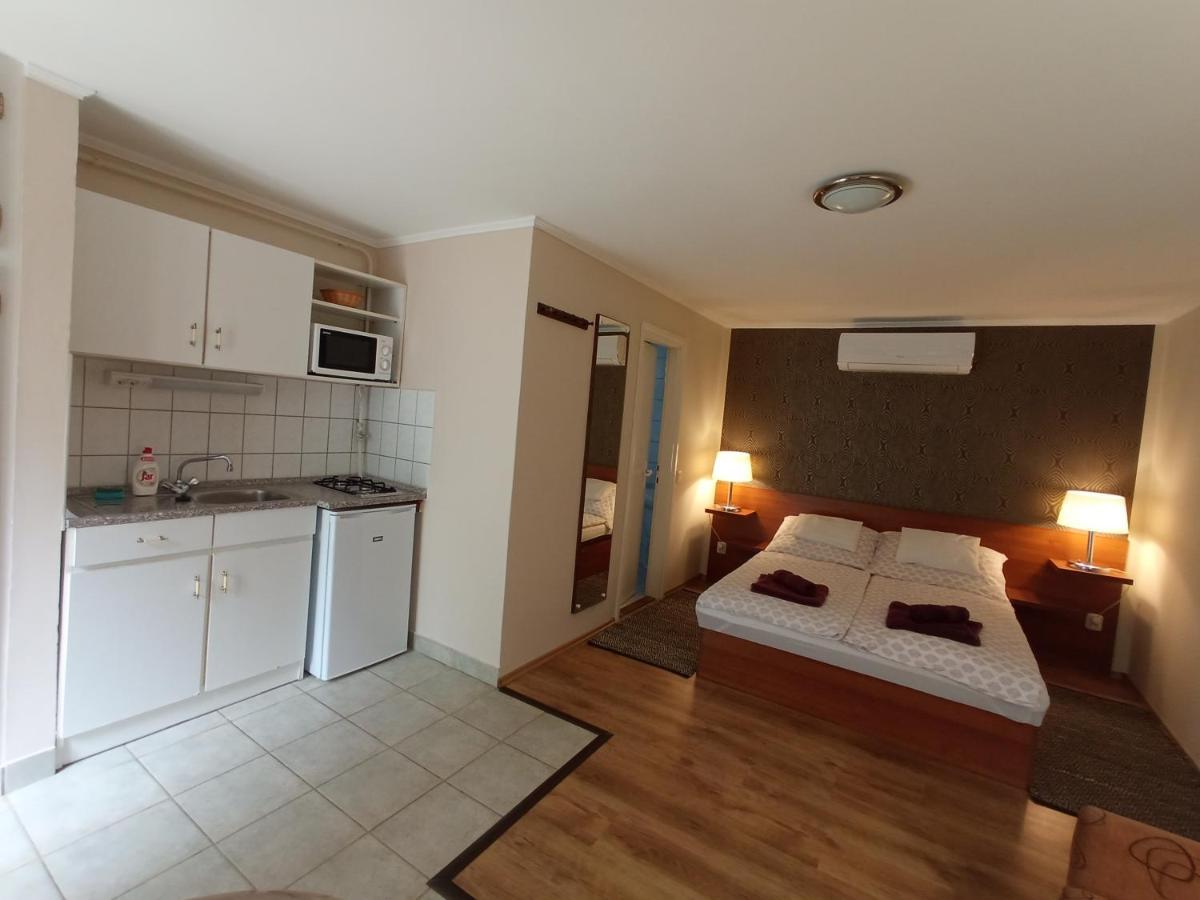 Markal Apartman Heviz Exterior photo